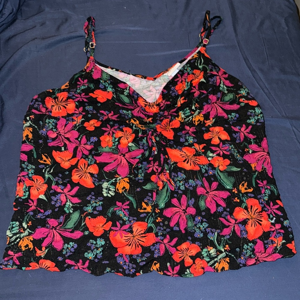 Ava & Viv Adjustable Spaghetti Strap Floral Top - Size 2X